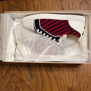 Beautiful Brand New Christian Louboutin Varsi Junior Spikes 2019 Flat CLF